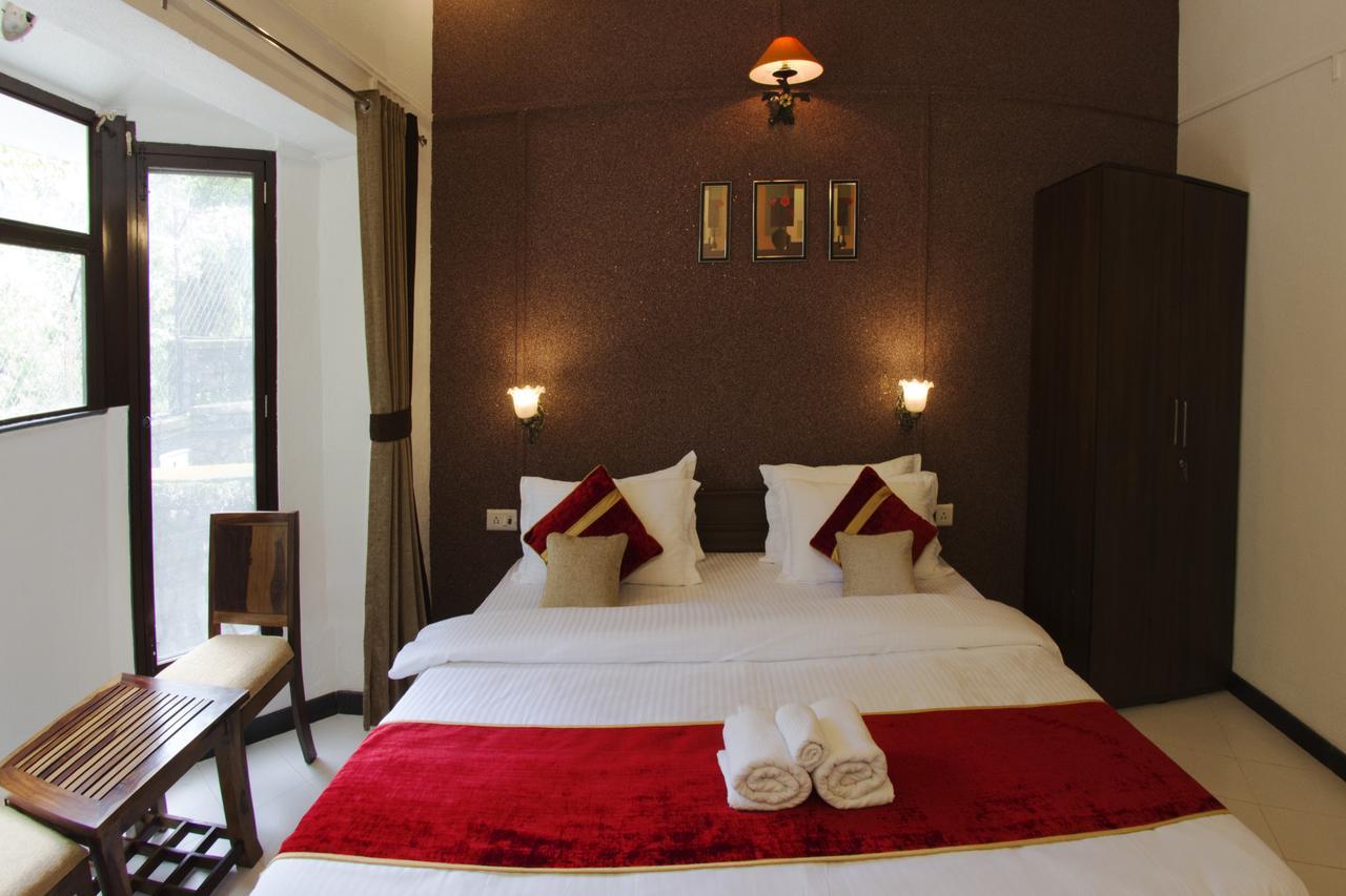 Velvet County Resort & Spa 로나발라 외부 사진
